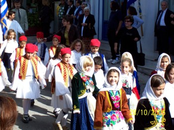 ΠΑΡΕΛΑΣΗ ΣΧΟΛΕΙΩΝ
