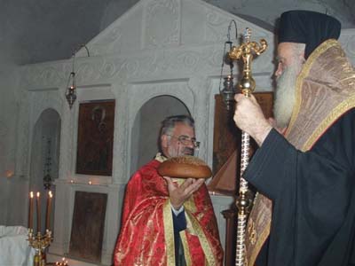 ΧΡΙΣΤΟΥΓΕΝΝΑ ΣΤΑ ΜΗΤΑΤΑ