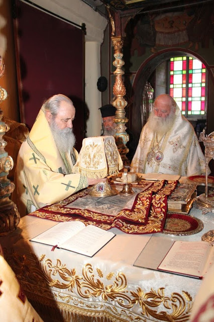 mnhmosyno_ierotheou_ydra_2013_07